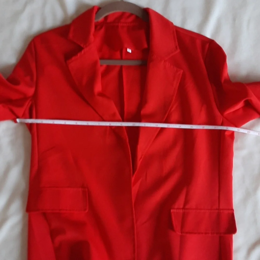 NWOT. Open front long sleeve blazer